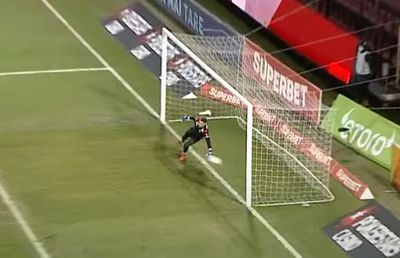 Explicațiile lui Iustin Popescu după golul luat în meciul cu CFR Cluj » Cum se apără portarul Mioveniului: „Asta a fost greșeala mea”