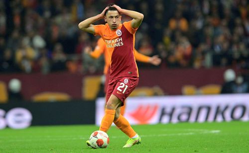 Olimpiu Moruțan (22 de ani) a fost lăsat din nou pe bancă azi de Fatih Terim în meciul pierdut de Galatasaray, 0-1 vs. Sivasspor.