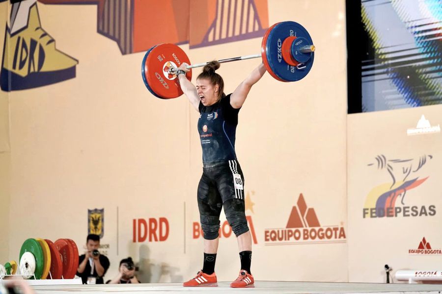 Aur pentru România! Loredana Toma, prima la Campionatele Mondiale de Haltere » A stabilit un nou record mondial