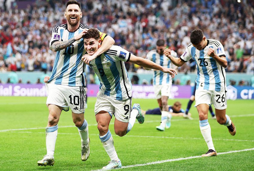 Julian Alvarez și Lionel Messi, devastatori în prima repriză din Argentina - Croația