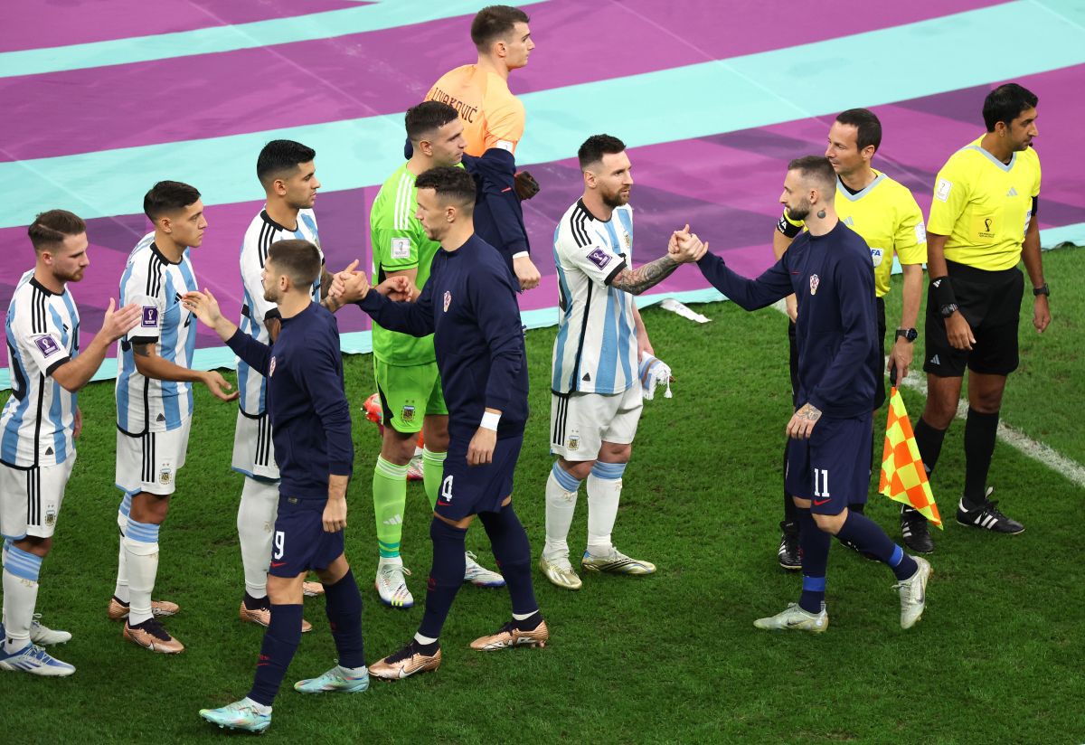 Cronica lui Ovidiu Ioanițoaia, care a urmărit de pe stadion meciul Argentina - Croația 3-0: Mai aproape de vis