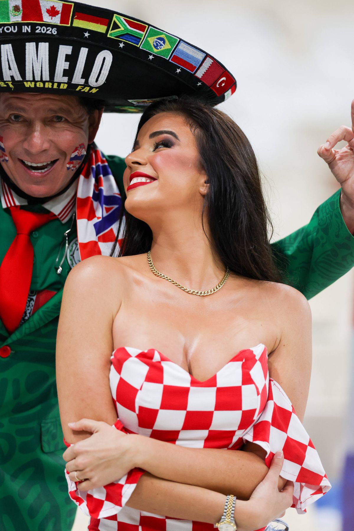 Ivana Knoll și-a găsit partener pentru semifinala Argentina - Croația! Cu cine a fost surprinsă în tribune