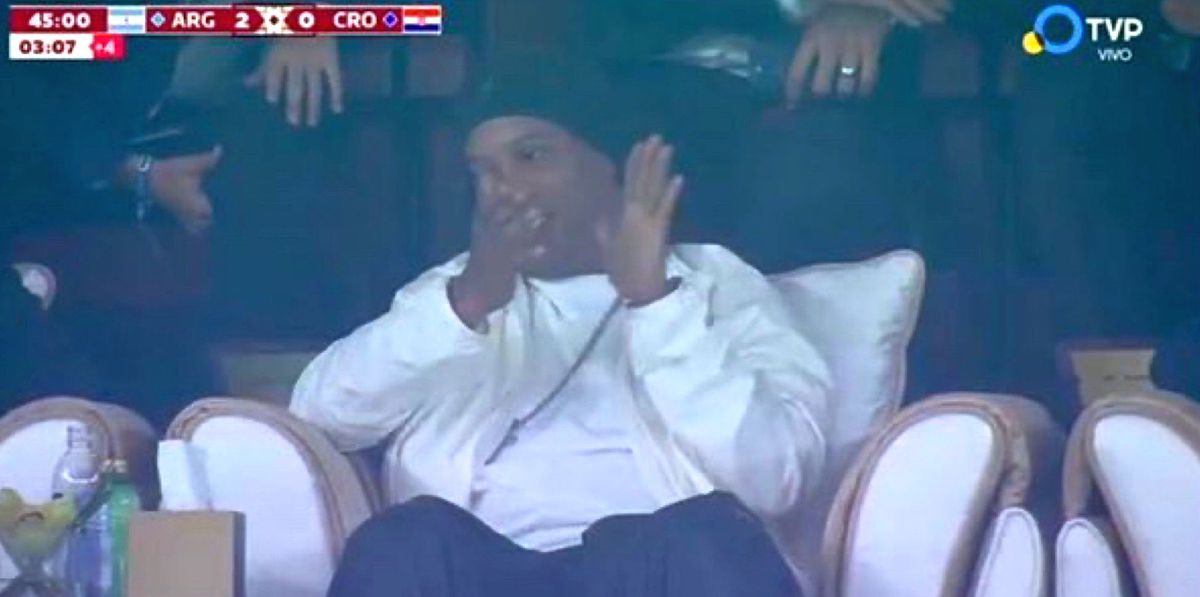 FOTO Ronaldinho aplaudând Argentina