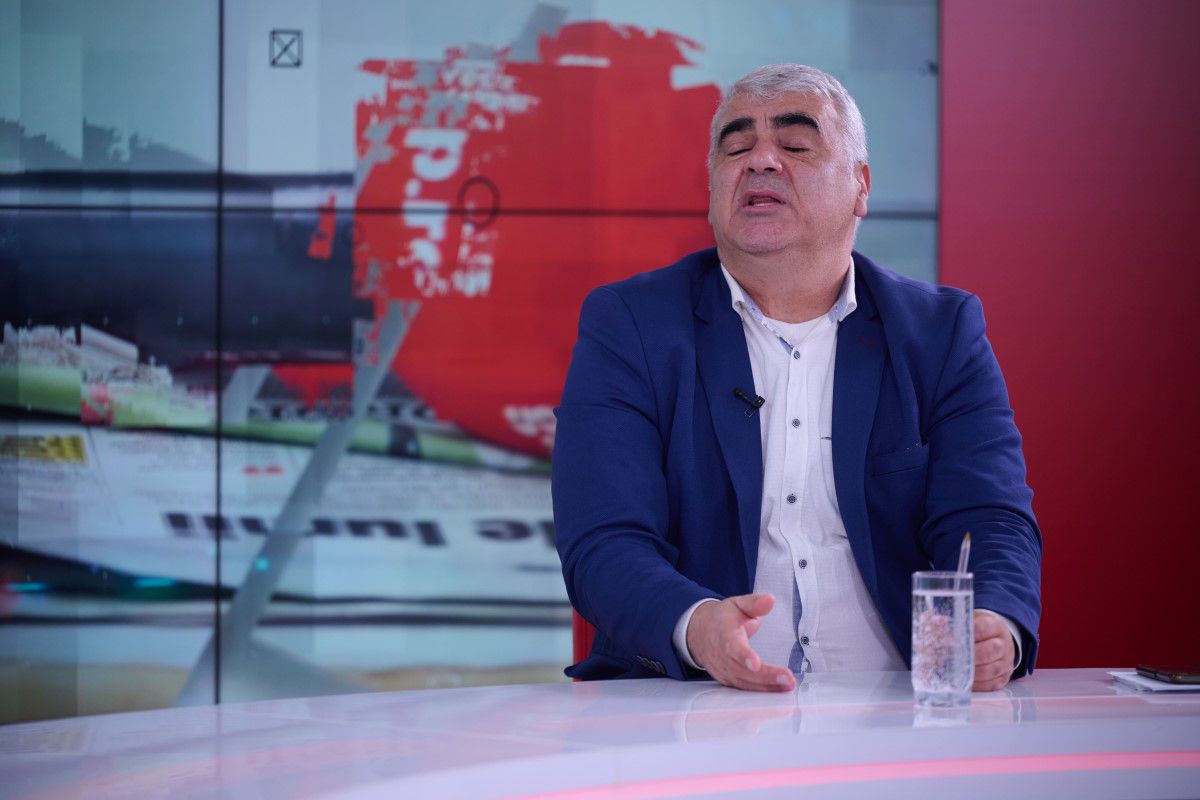 Detalii din interiorul vestiarului de la FCSB: „Șapte jucători își au locul stabilit!” + „Charalambous a venit să-și facă publicitate”