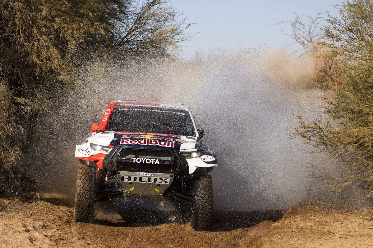 Nasser Al-Attiyah, noul pilot Dacia