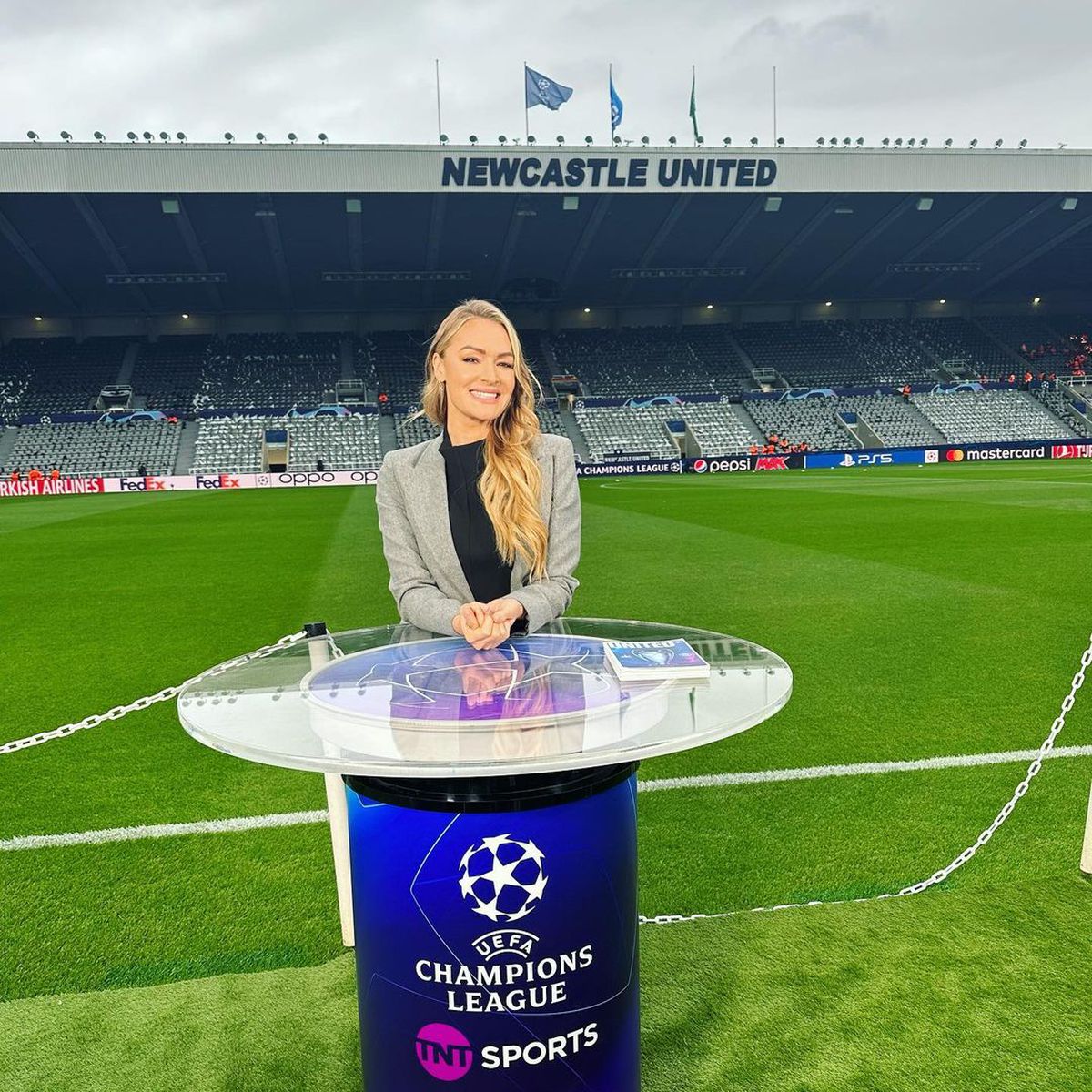 „Catwoman” l-a provocat pe Harry Kane, după Manchester United - Bayern, dar golgeterul Bundesligii a refuzat-o: „Nu vreau să mă fac de râs!”