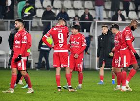 Legenda lui Dinamo îi distruge pe „câini”: „Munciți! Atlfel, plecați!” + „Când aud că sunt terminați, dărâmați... Dar când câștigă 10.000 de euro pe lună nu mai sunt dărâmați?”