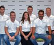 Pe rândul de jos, de la stânga la dreapta, Sebastien Loeb, Cristina Gutierrez Herrero și Nasser Al-Attiyah