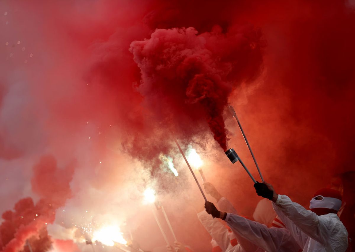 Veste devastatoare » Amendă de 595.000 de euro dictată pentru show-ul pirotehnic din derby