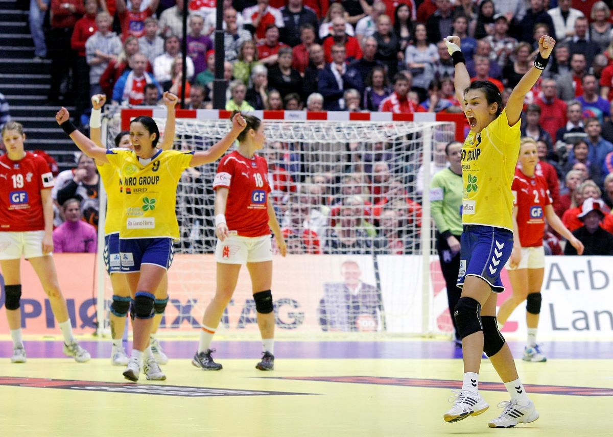 Cristina Neagu - carieră