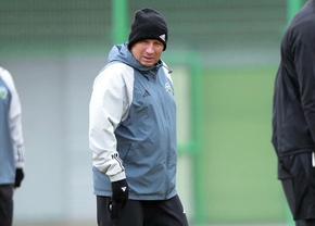 Dan Petrescu, ce performanță! A ieșit din grupe în Liga Campionilor și se poate duela cu granzii continentului