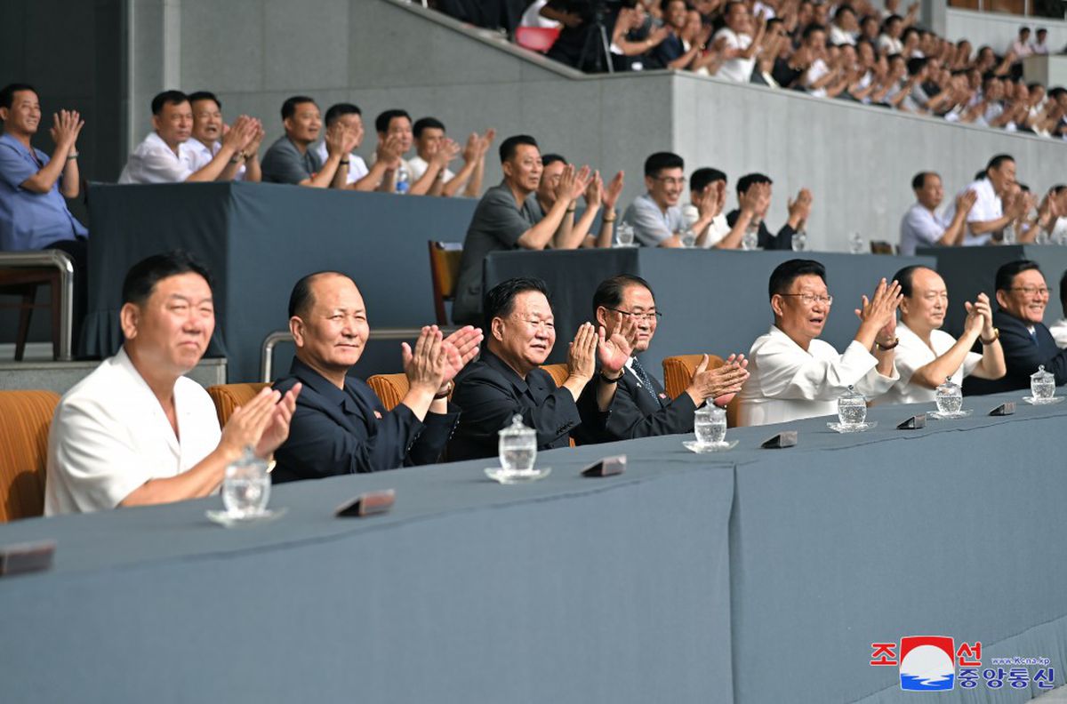 Imagini de la meciul aniversar de fotbal din Coreea de Nord / FOTO: www.kcna.kp