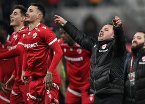 Suporterii lui Dinamo au o nouă scandare favorită! Imaginile geniale surprinse de GSP, imediat după victoria cu Poli Iași