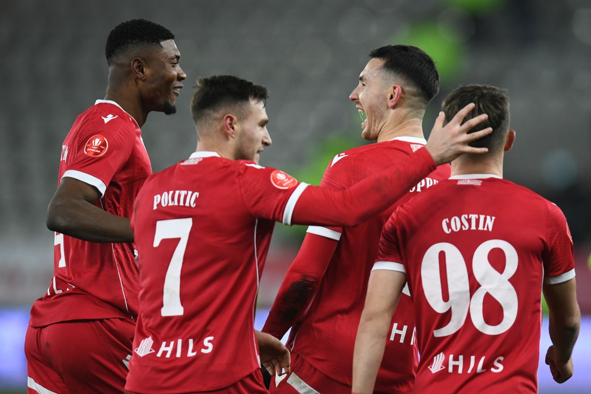 Dinamo o bate pe Poli Iași și revine în fruntea Superligii! Meci „nebun”, cu 3 goluri anulate pentru ofsaid » Clasamentul