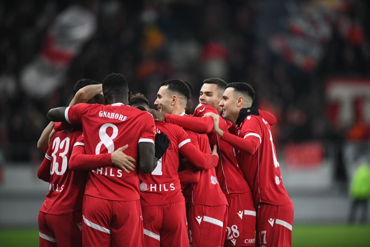 Dinamo o bate pe Poli Iași și revine în fruntea Superligii! Meci „nebun”, cu 3 goluri anulate pentru ofsaid » Clasamentul