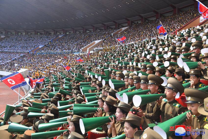 Imagini de la meciul aniversar de fotbal din Coreea de Nord / FOTO: www.kcna.kp