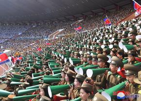 Imagini rare au fost „scăpate” pe internet » Cum arată un meci aniversar de fotbal în Coreea de Nord: a marcat 76 de ani de la declararea independenței