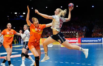 „Tactici murdare” pentru a opri cea mai bună handbalistă de la Campionatul Mondial: „Nu e în interesul lor să mă provoace”