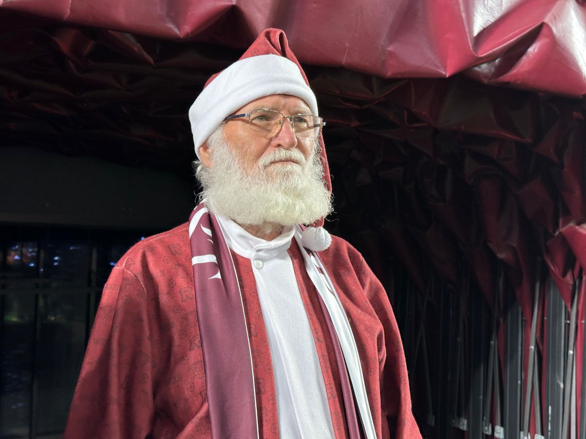 Moș Crăciun și Dan Șucu, eclipsați în Giulești! Cine a atras toate privirile la Rapid - Oțelul