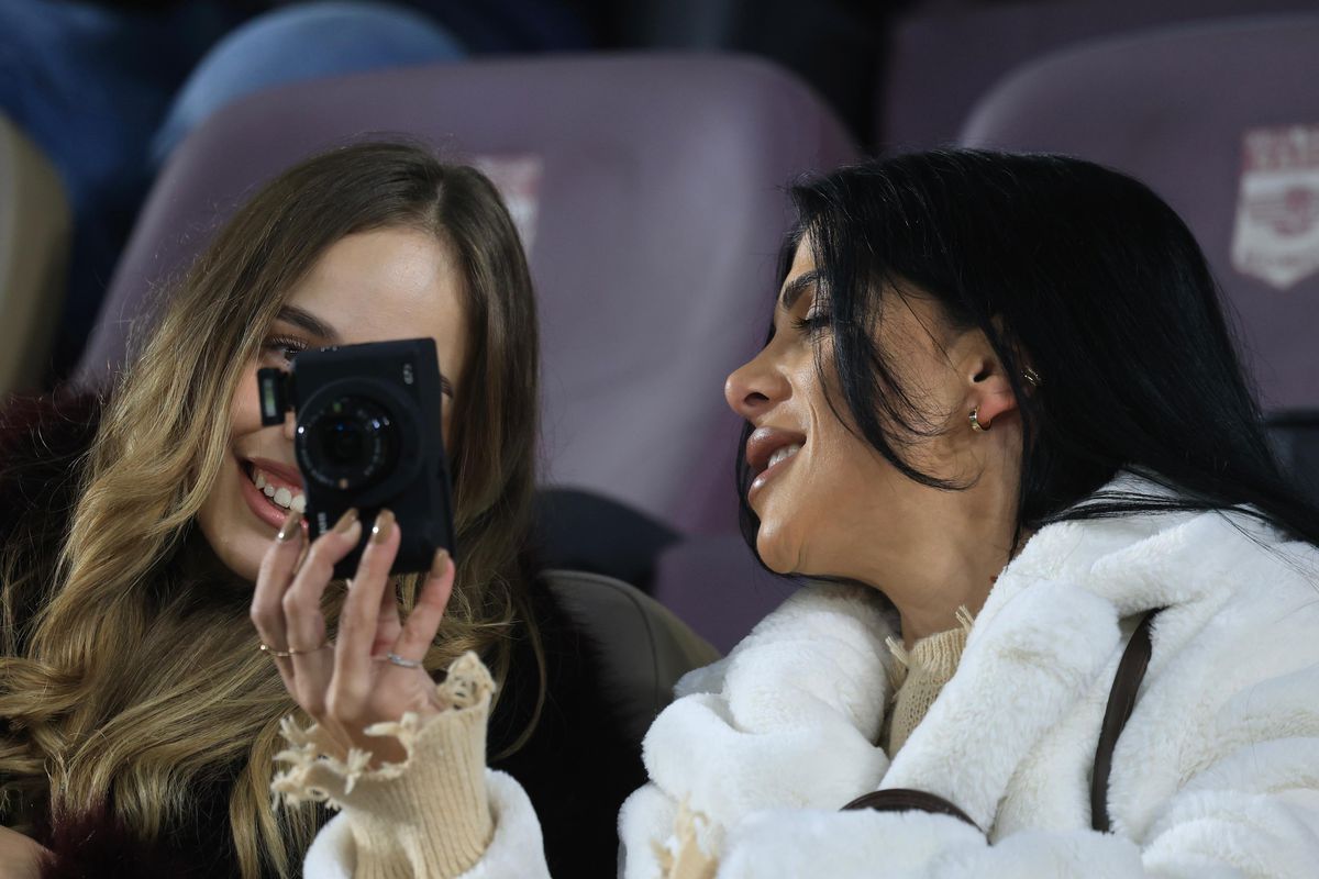 Spectatori de gală la ultimul meci din Giulești în 2025