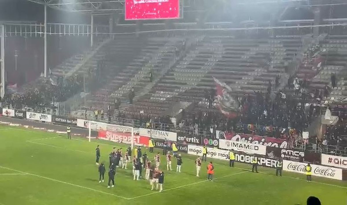 Imagini de la finalul meciului Rapid - Oțelul