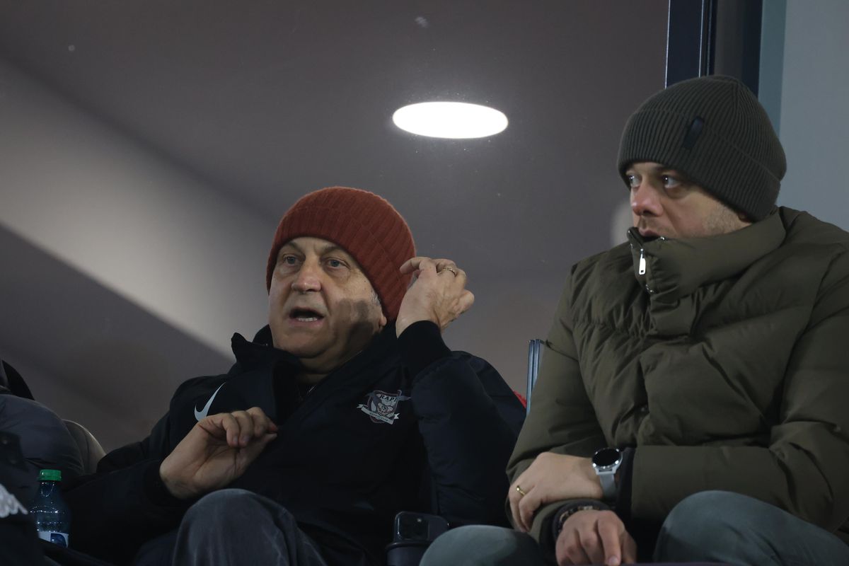 Nu s-a văzut la TV! Singura persoană huiduită în Giulești » Mesaj categoric din peluză, după Rapid - Oțelul