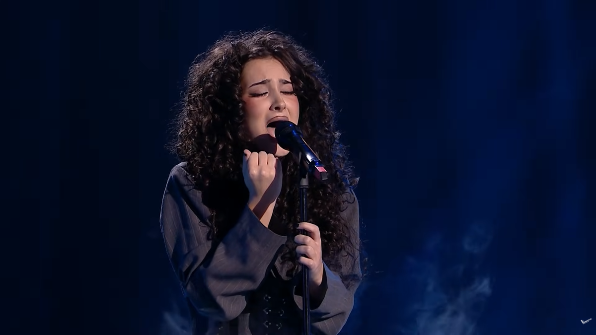 Eva Nicolescu, Vocea României