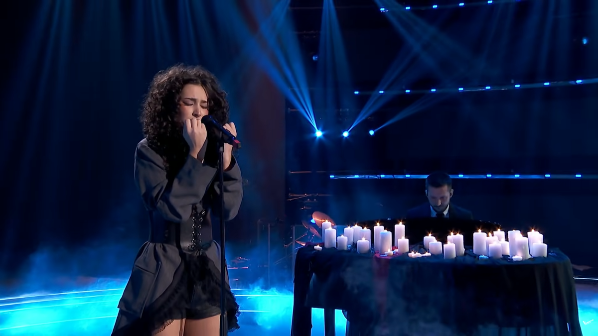 Eva Nicolescu, Vocea României