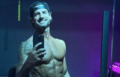 La 49 de ani, fostul fotbalist e un pachet de mușchi » Și-a dezvăluit rutina zilnică: „Dacă vrei să te menții în formă”