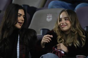 Partenerele fotbaliștilor rapidiști au furat atenția la ultimul meci din 2025 în Giulești » I-au făcut concurență lui Moș Crăciun