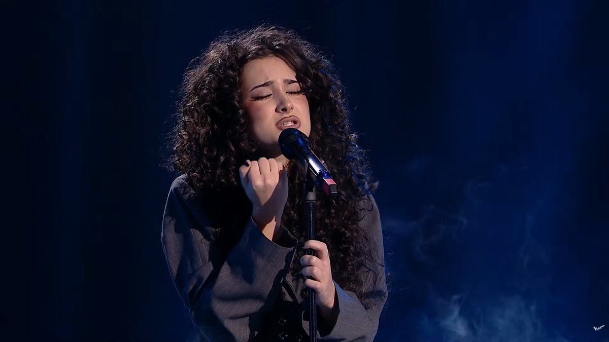 Eva Nicolescu, Vocea României