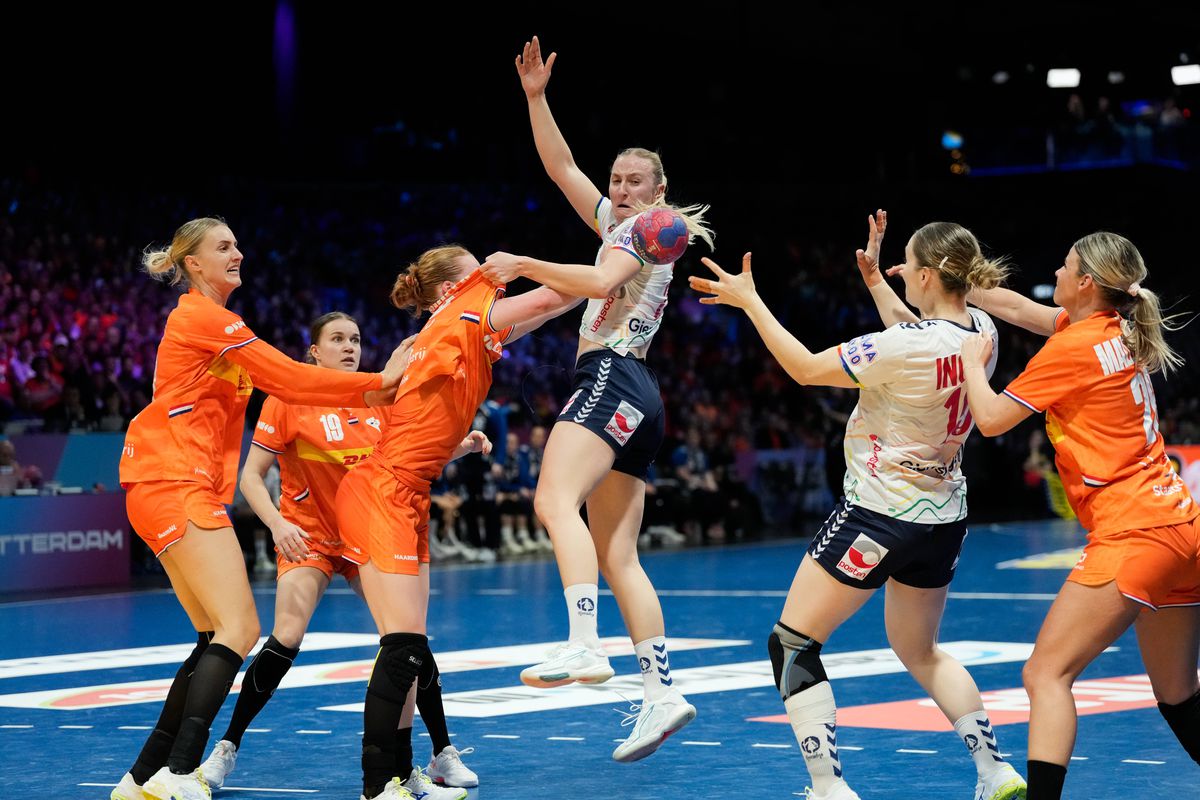 „Tactici murdare” pentru a opri cea mai bună handbalistă de la Campionatul Mondial: „Nu e în interesul lor să mă provoace”