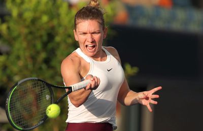 SIMONA HALEP - AJLA TOMLJANOVIC 6-4, 7-5 // FOTO + VIDEO Simona Halep, start pozitiv în 2020: victorie în minimum de seturi + cu cine va juca în sferturi