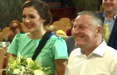 Controversa din jurul lui Bogdan Burcea, noul selecționer al echipei naționale » Este căsătorit cu una dintre jucătoarele sale