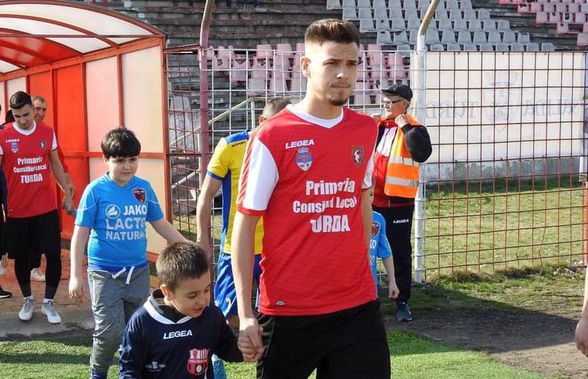 CFR Cluj a reușit primul transfer la doar câteva ore după ridicarea interdicției! Dan Petrescu a adus un fotbalist român sub 21 de ani