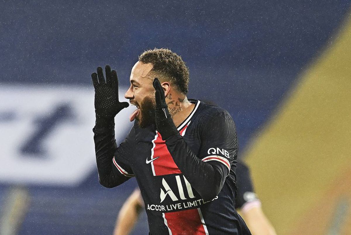 PSG - MARSEILLE 2-1. Neymar, insultat după ce a cucerit Supercupa Franței: „Părinții m-au învățat să scot gunoiul afară”