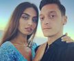 FOTO Feblețea lui Mesut Ozil » Amine Gulse i-a cucerit inima fotbalistului dorit de Fenerbahce