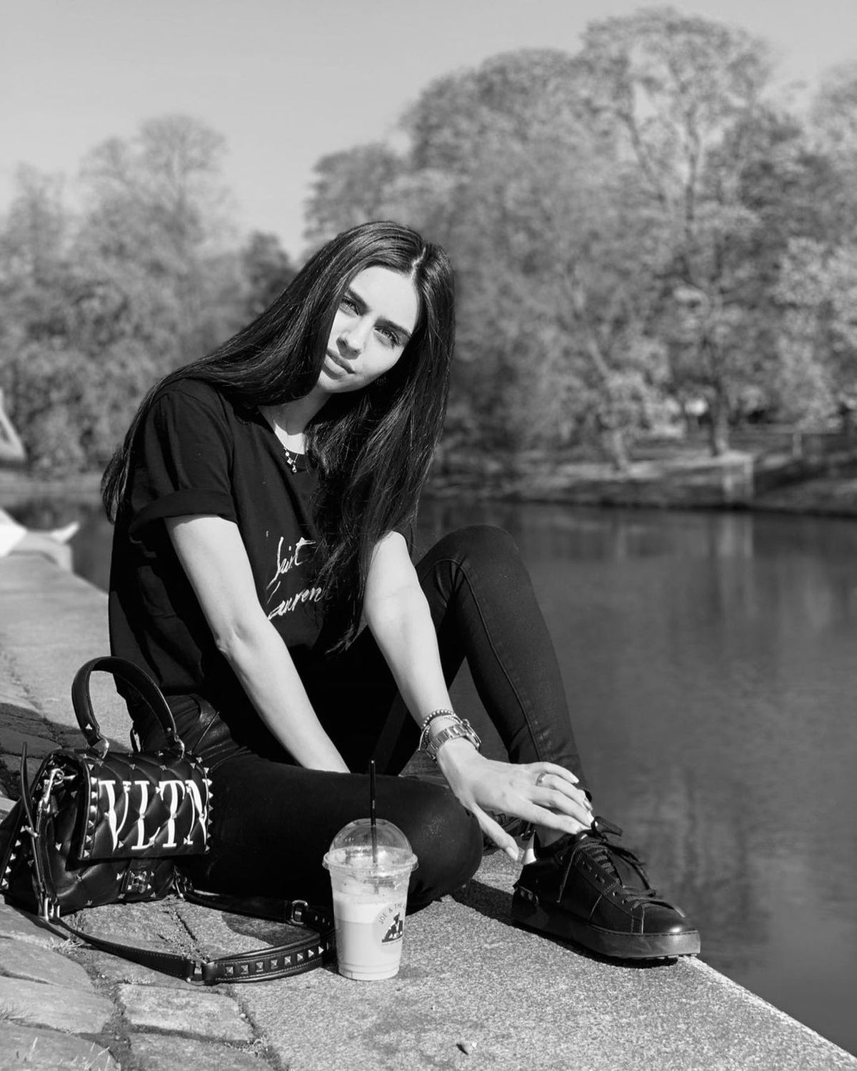 FOTO Feblețea lui Mesut Ozil » Amine Gulse i-a cucerit inima fotbalistului dorit de Fenerbahce