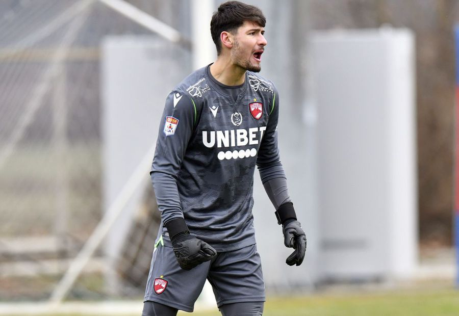 Ștefan Fara / Sursă foto: Cristi Preda (GSP) Dinamo e KO pe un post-cheie! Probleme mari pentru Stoican: ar putea folosi un debutant la primul meci oficial din 2022