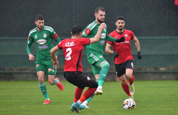 Rapid, amenințată: „Trebuie să mergem să câștigăm” » Cehii care i-au învins pe giuleșteni îl testează și pe Bergodi