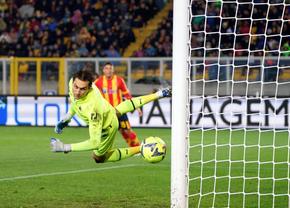 Tătărușanu a luat două goluri în 20 minute » Milan era condusă cu 2-0 de Lecce în minutul 58, cât s-a terminat
