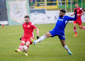 CS Mioveni - FCU Craiova 1-1 » Nicolae Dică a debutat pe banca noii sale formații + Ce jucător l-a ignorat pe Adrian Mititelu, care țipa din tribună: „Lăsă-l, bă, pe brazilian”