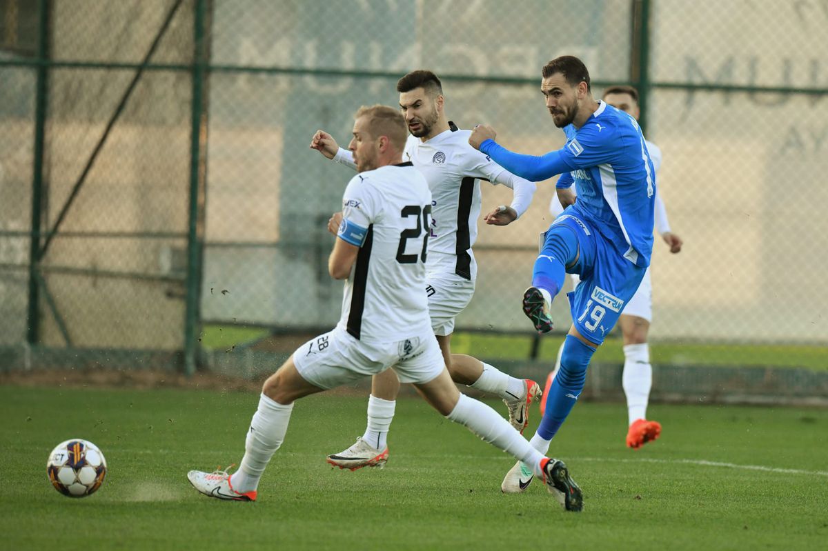 Universitatea Craiova - Slovacko 1-1. Risipitorii! Craiova s-a întrecut în ratari, de la atacanți la fundași, din toate pozițiile