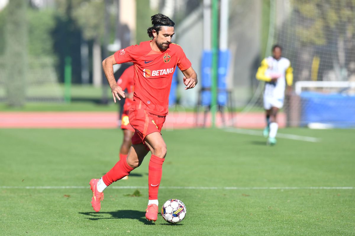 FCSB, victorie lejeră în amicalul cu LASK Linz » Miculescu, marea surpriză, a reușit un gol și un assist