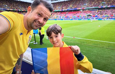 Băiatul magicianului Robert Tudor face show la juniorii Rapidului! Ce spune despre Șucu și Mircea Lucescu: „Mi se zbârlește părul pe mine”