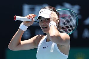 Start pozitiv pentru Emma Răducanu la Australian Open » Cu ce mic dejun și-a început ziua: „E dificil să mănânc foarte devreme”