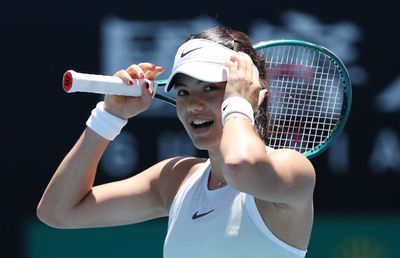 Start pozitiv pentru Emma Răducanu la Australian Open » Cu ce mic dejun și-a început ziua: „E dificil să mănânc foarte devreme”