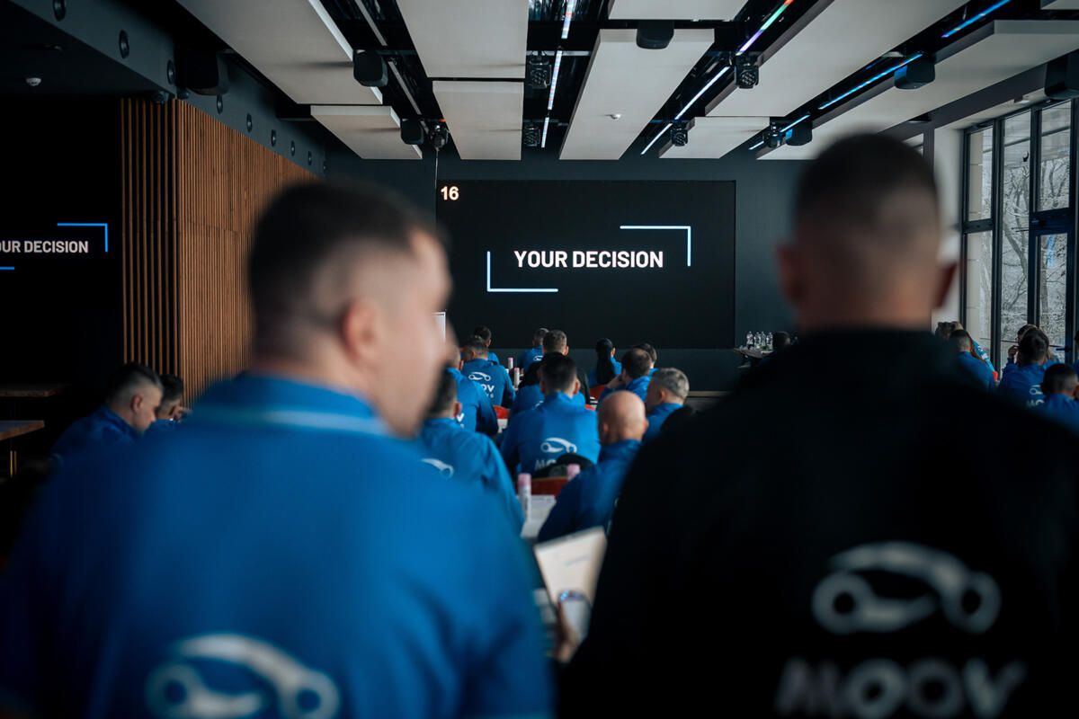 Cadoul primit de arbitri de la CCA » Uluitor ce le-a pus Vassaras pe masă!