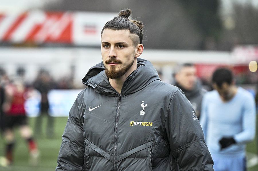 Radu Drăgușin, tăvălit în presa engleză: „Pur și simplu, îngrozitor!” » Note începând cu 1,5!