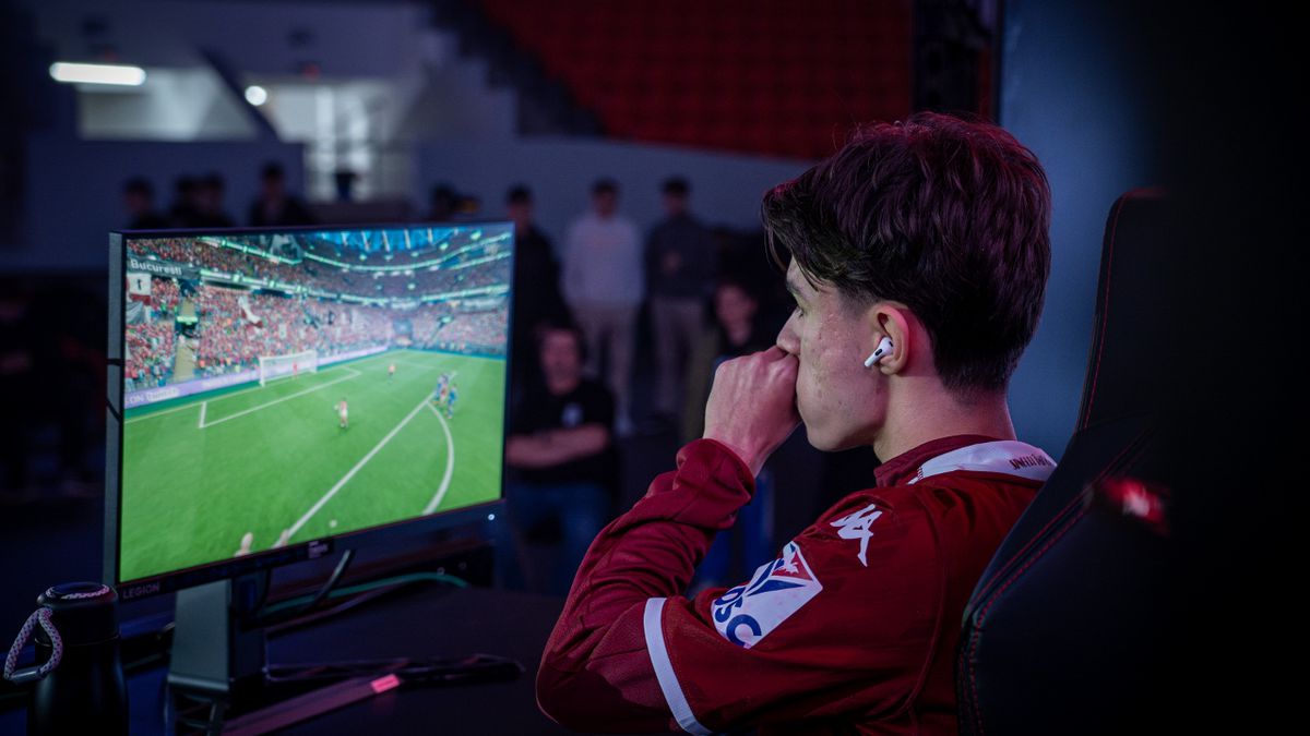 eSuperliga vine la București pe 17 ianuarie pentru a cincea etapă din campionatul virtual de fotbal